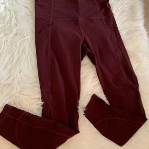 Athleta Salutation 7/8 Tight in Medium/Tall